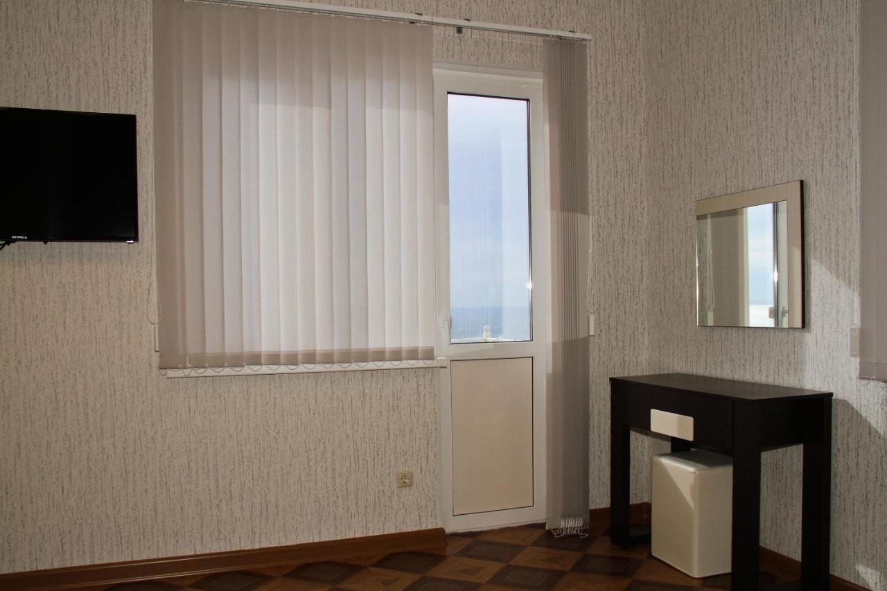 Guest House Vzgorye Гагра Екстер'єр фото